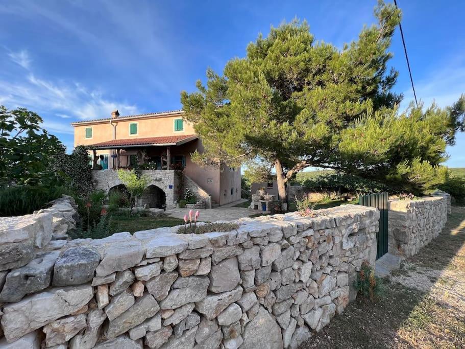 Holiday Apartment Nerezine Exterior photo