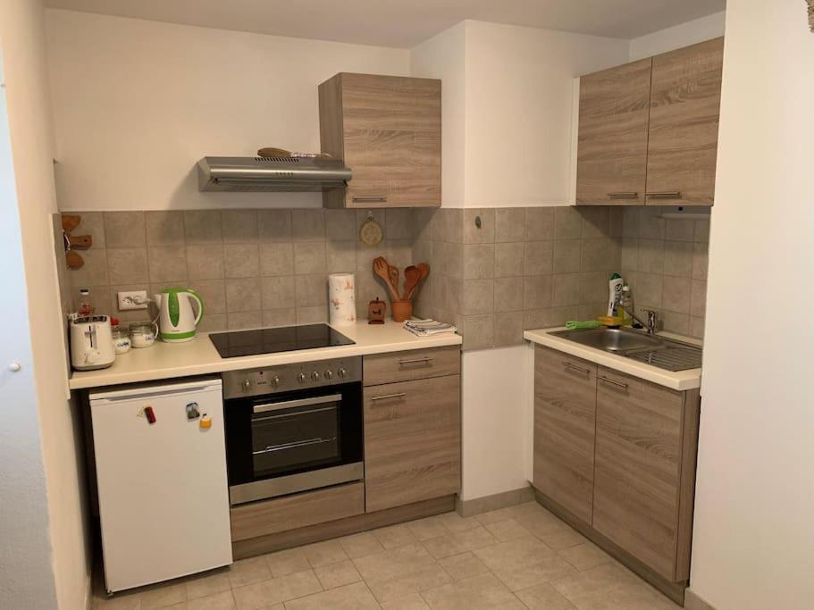 Holiday Apartment Nerezine Exterior photo
